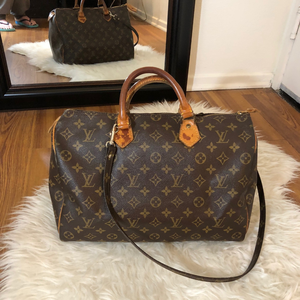 AUTHENTIC LOUIS VUITTON
